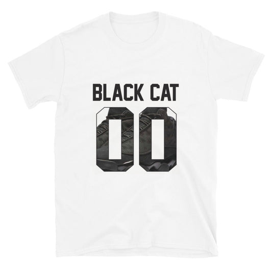 Black Cat Graphic T-Shirt